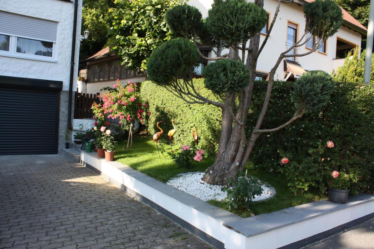 Ferienwohnung Im Gruenen Goessweinstein Bagian luar foto
